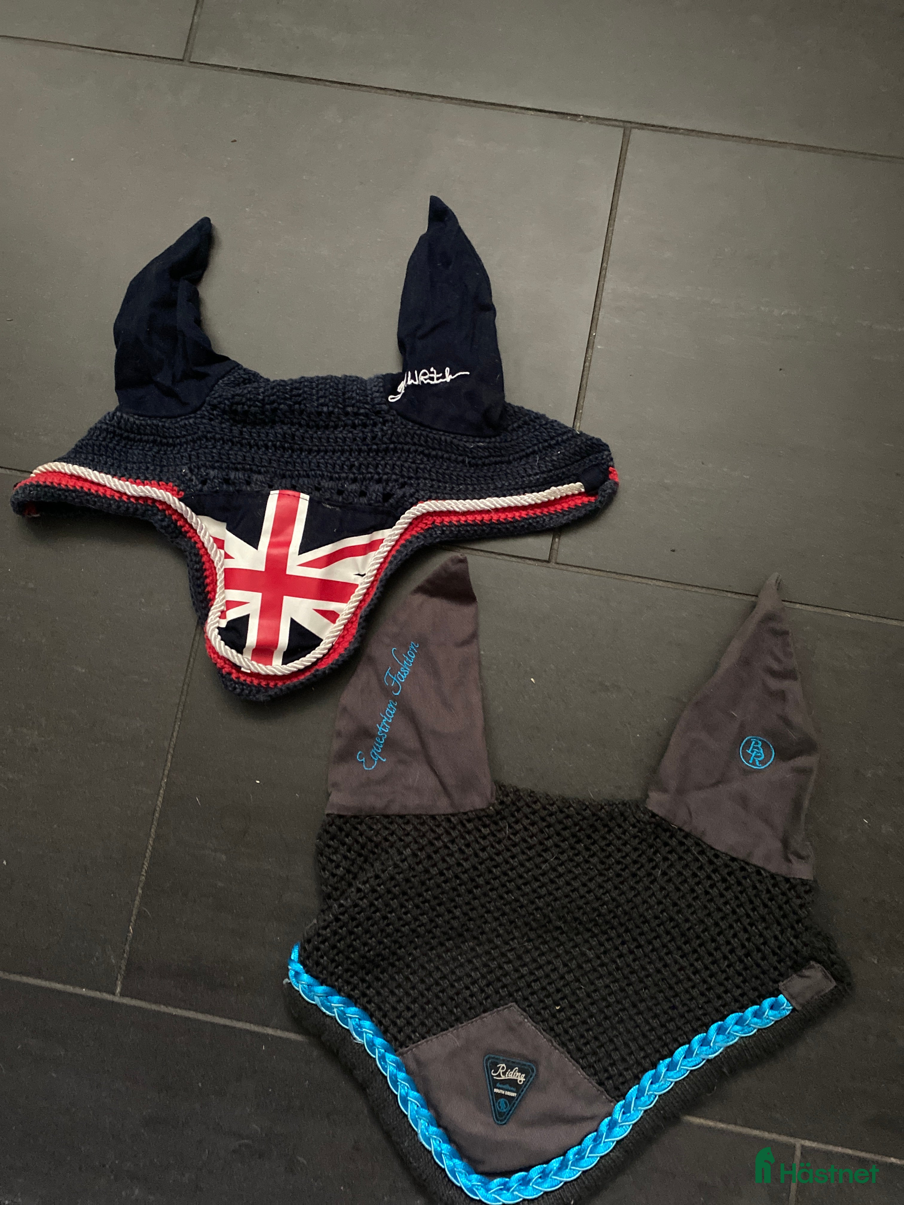 Övrig Hästutrustning hästutrustning till salu: Två huvor  i Uddevalla - Annons 2