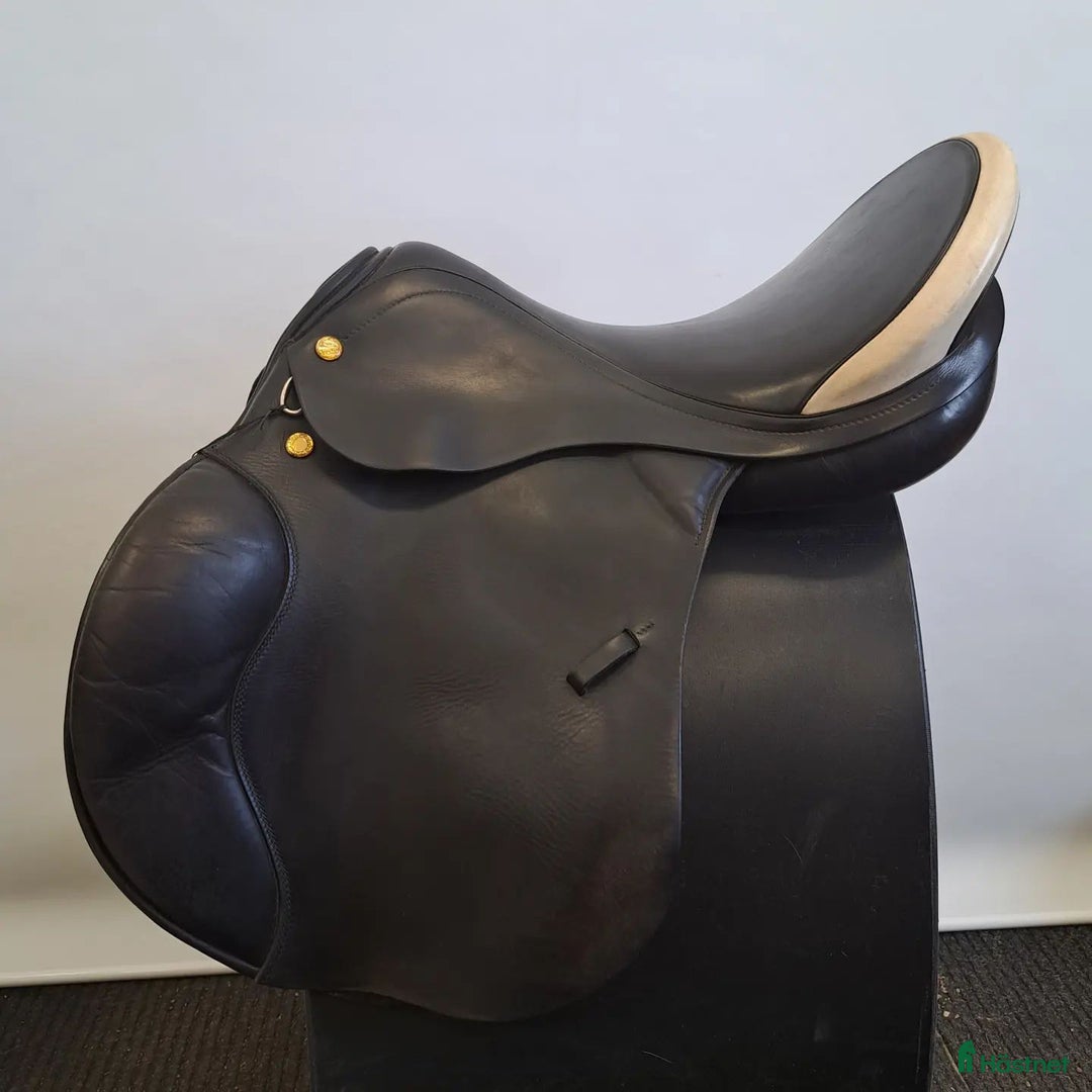 Sadlar hästutrustning till salu: Prestige Venezia i Mora - Annons 1