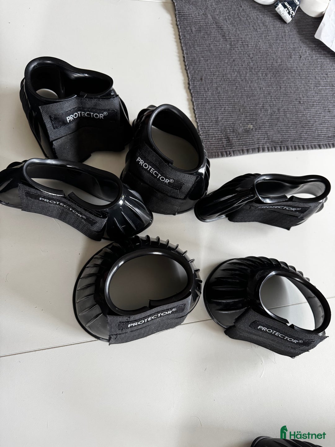 Benskydd hästutrustning till salu: Boots protector storlek S i Motala - Annons 1