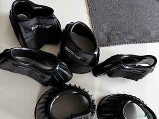 Benskydd hästutrustning till salu: Boots protector storlek S i Motala - Annons 17