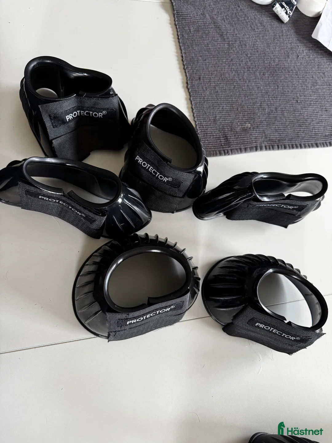 Benskydd hästutrustning till salu: Boots protector storlek S i Motala - Annons 1