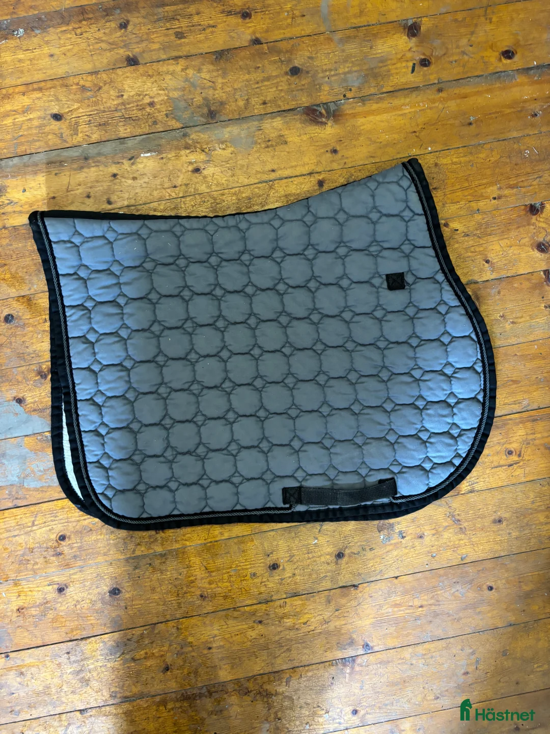 Schabrak & Vojlockar hästutrustning till salu: Fint Equiline schabrak! - Annons 2