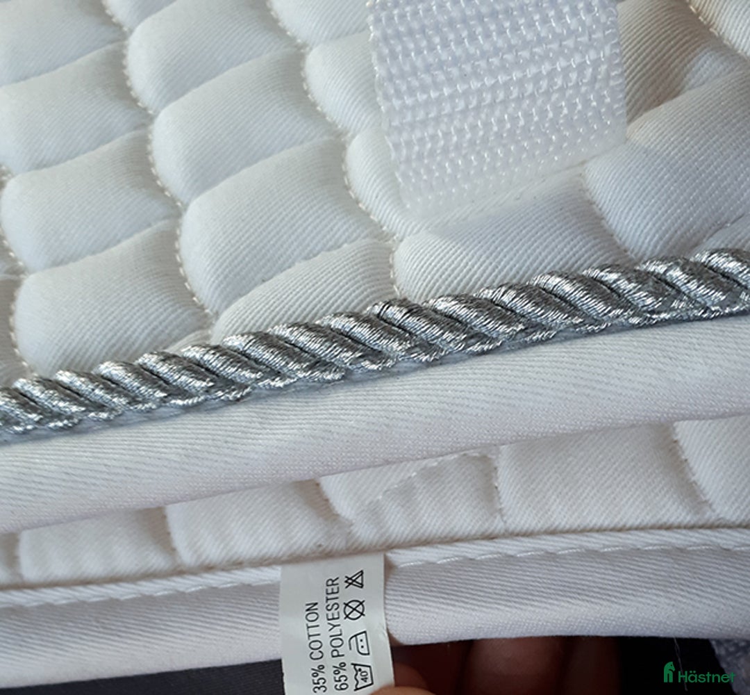 Schabrak & Vojlockar hästutrustning till salu: 2 oanvända ponny schanrak 80 kr totalt i Tomelilla - Annons 6