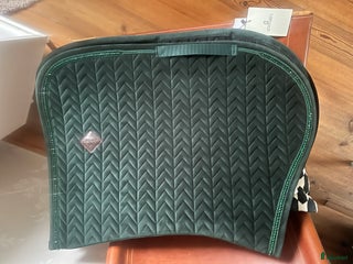 Sadeltillbehör hästutrustning till salu: Helt nytt Kentucky grönt sammet i Vallentuna - Annons 13