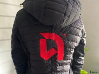 Jackor & Kavajer ryttarutrustning till salu: Fina ridjackor i Västerås - Annons 1