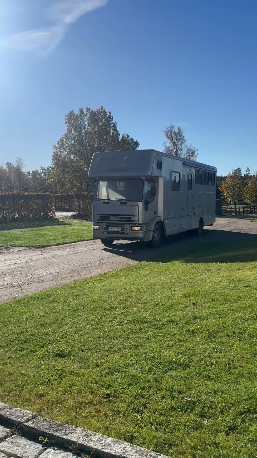 Hästlastbilar  fordon & transport till salu: Hästlastbil - Video 1