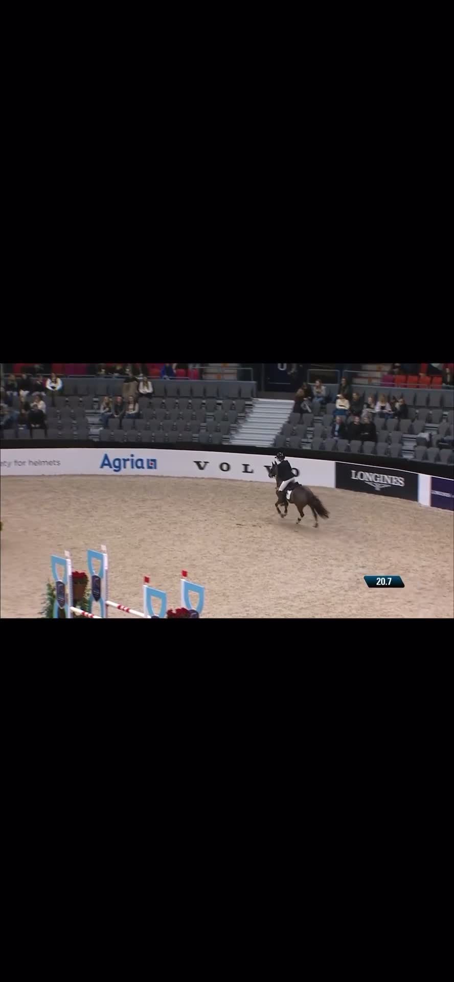 Hoppning hästar till salu: 🩷Queen🩷 - Maxad c ponny - Video 2