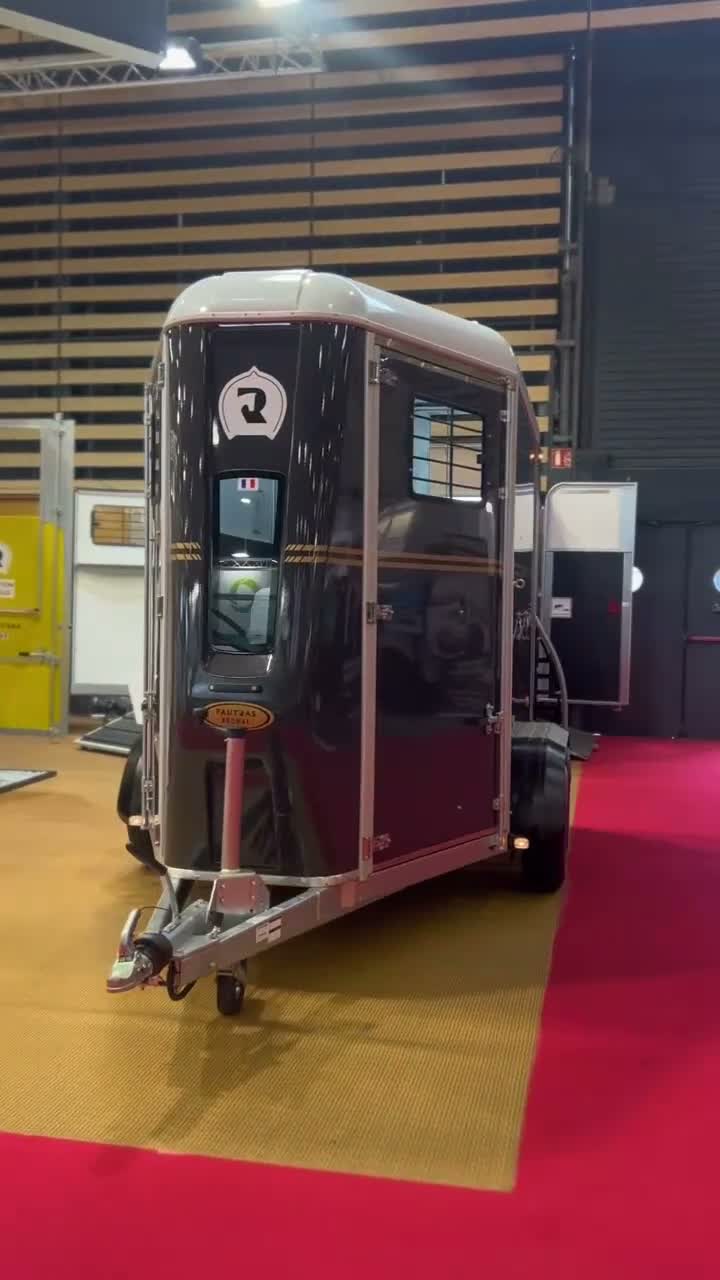 Hästtransporter  fordon & transport till salu: Fautras Promax- AidSystem och två sadelskåp - Video 3