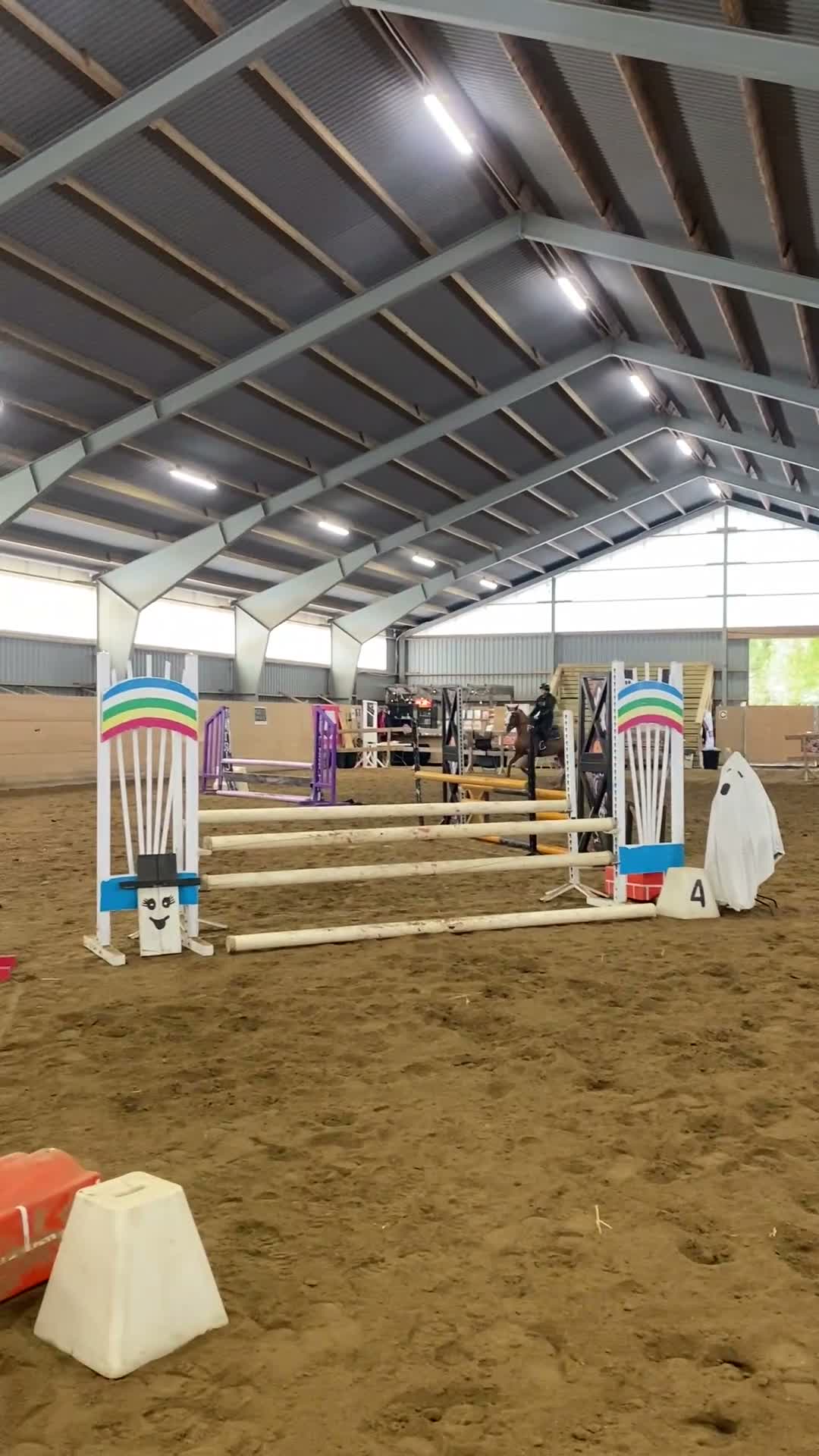 Hoppning hästar till salu: Fantastisk C ponny för både hopp och dressyr! i Kållered - Video 1