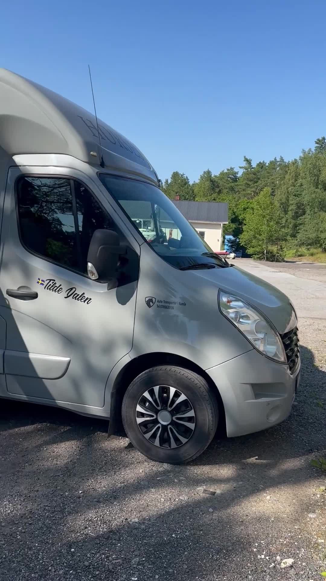 Hästlastbilar  fordon & transport till salu: Renault Master B-kortshästlastbil  i Skå - Video 1
