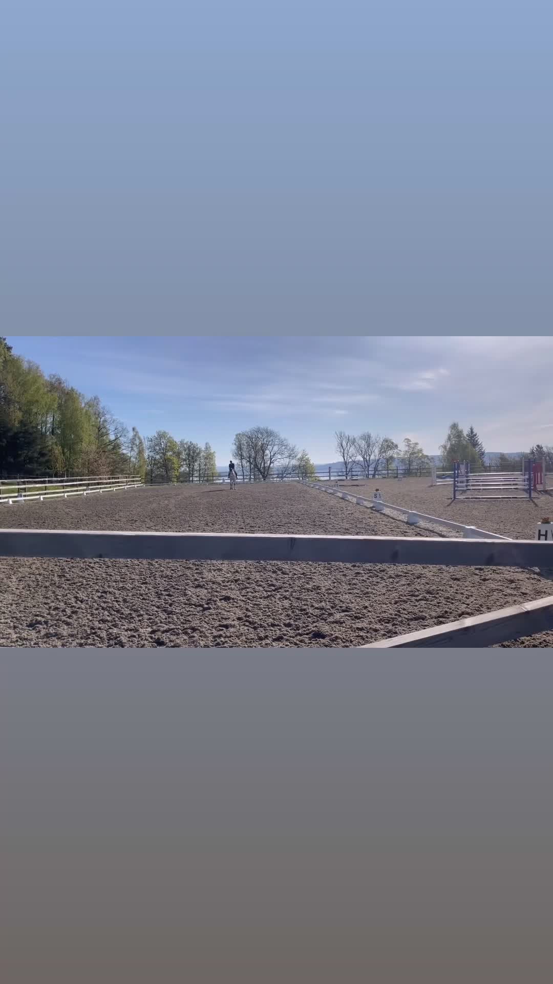 Fälttävlan hästar till salu: 8 y/o eventing horse for the future. - Video 2