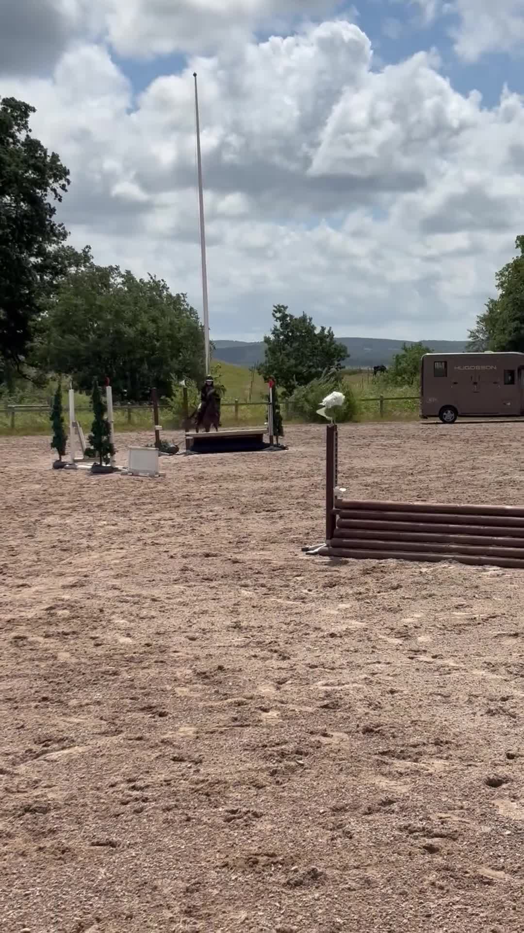 Hoppning hästar till salu: Trevlig B-ponny - Video 1