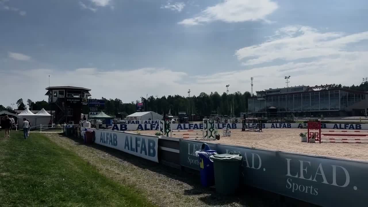 Allround hästar till salu: Lyxig allround-/tävlingshäst - Video 1
