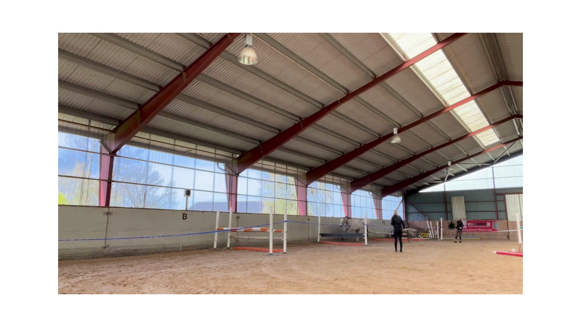 Hoppning hästar till salu: Storhoppande 3åring i Blentarp - Video 1