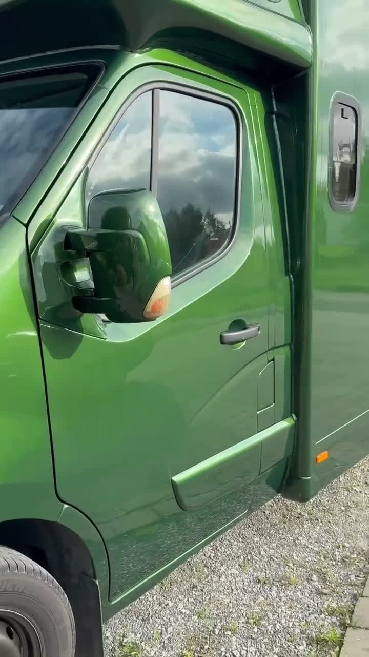 Hästlastbilar  fordon & transport till salu: B kort lastbil  - Video 1