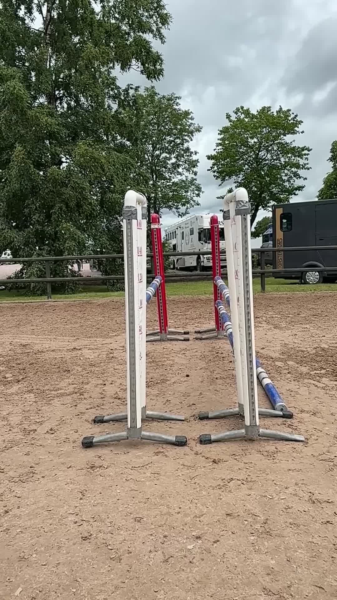 Hoppning hästar till salu: Fräck litet SWB sto i Löberöd - Video 2